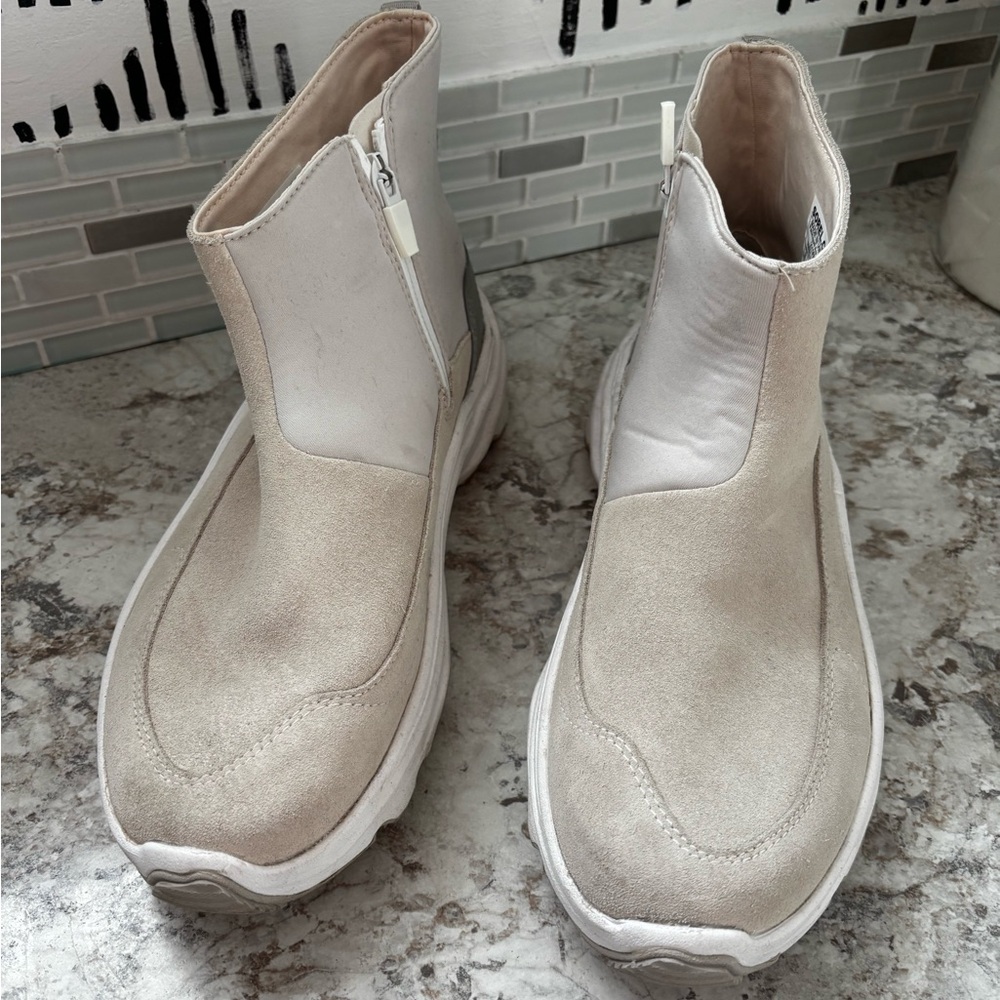 Sorel ankle boots